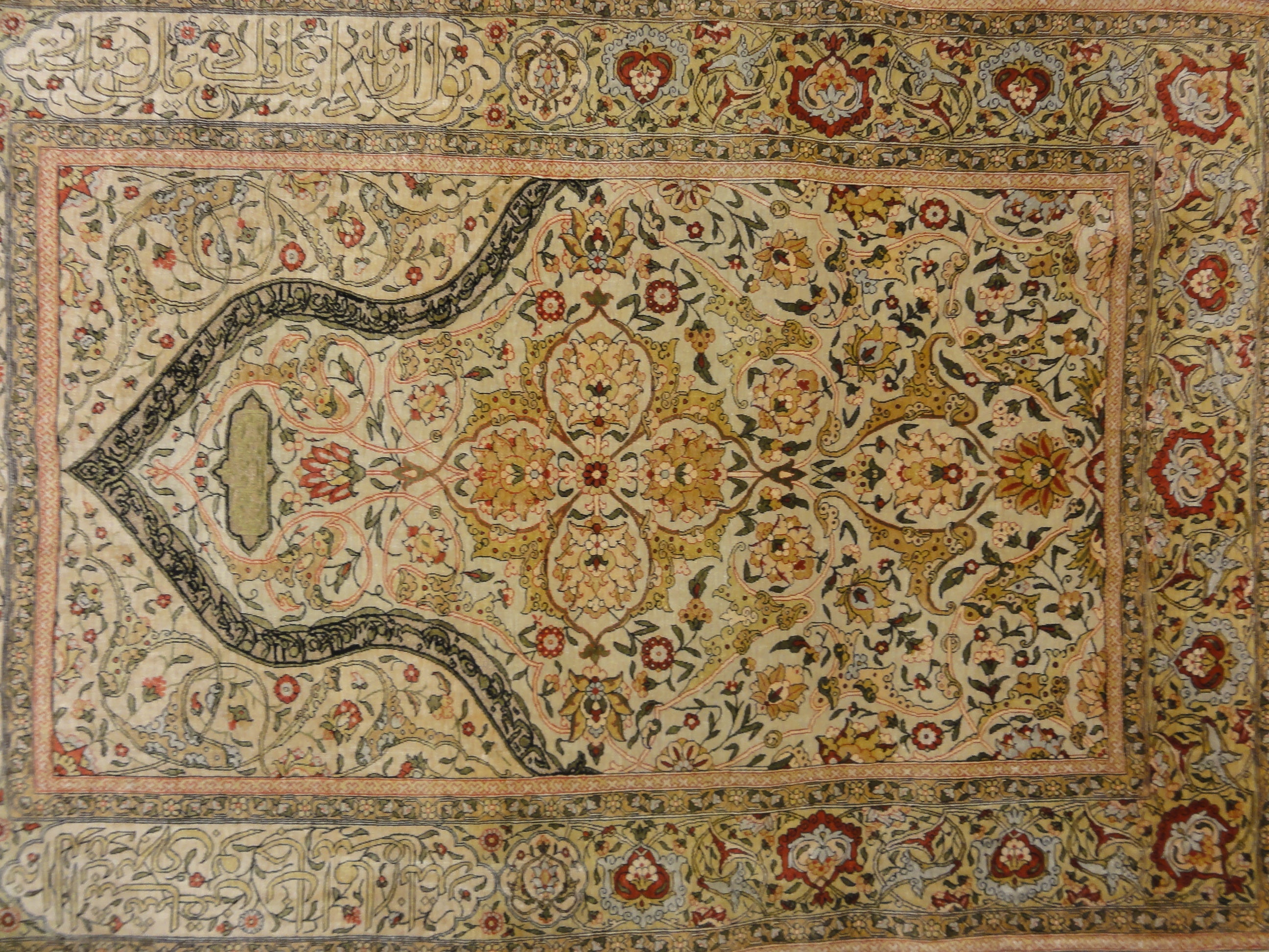30060 Antique Silk Hereke Turkish with Gold Thread
