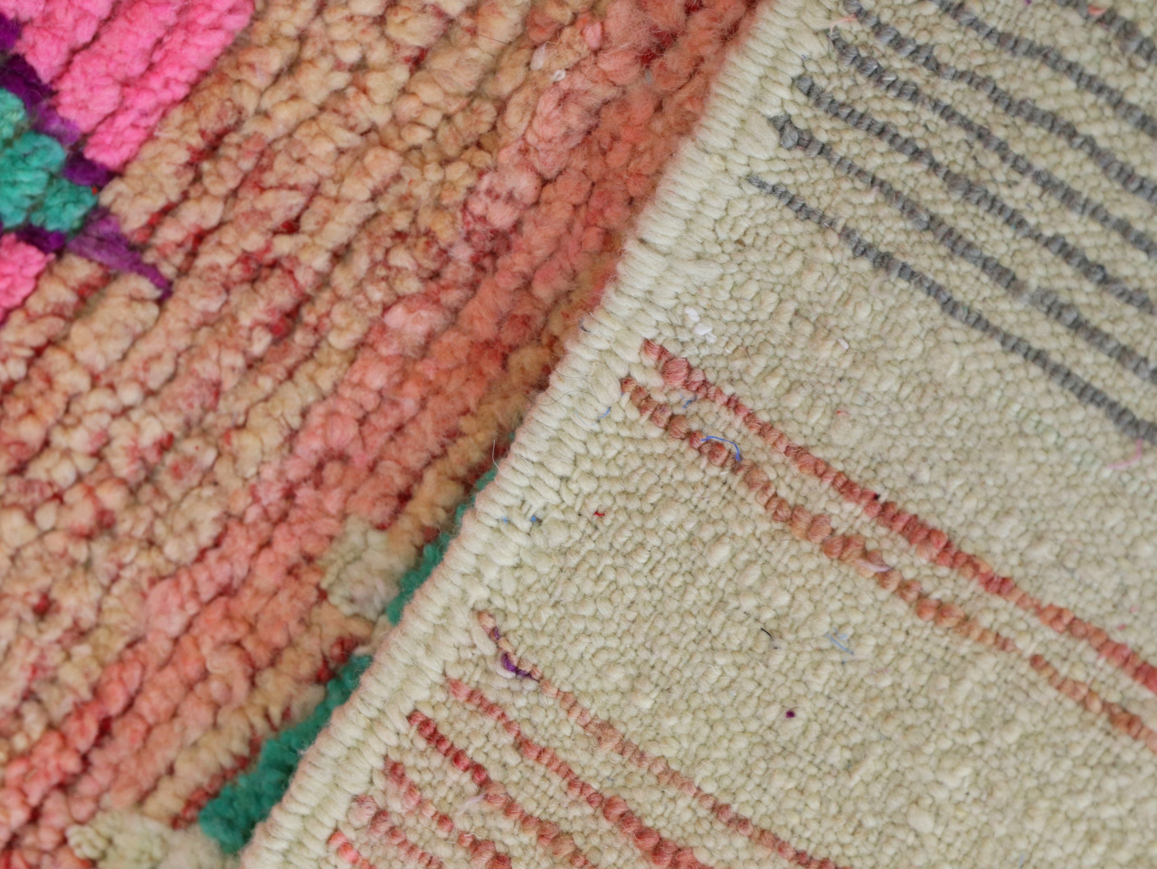 Moroccan Wool Rug 7x9 - B47