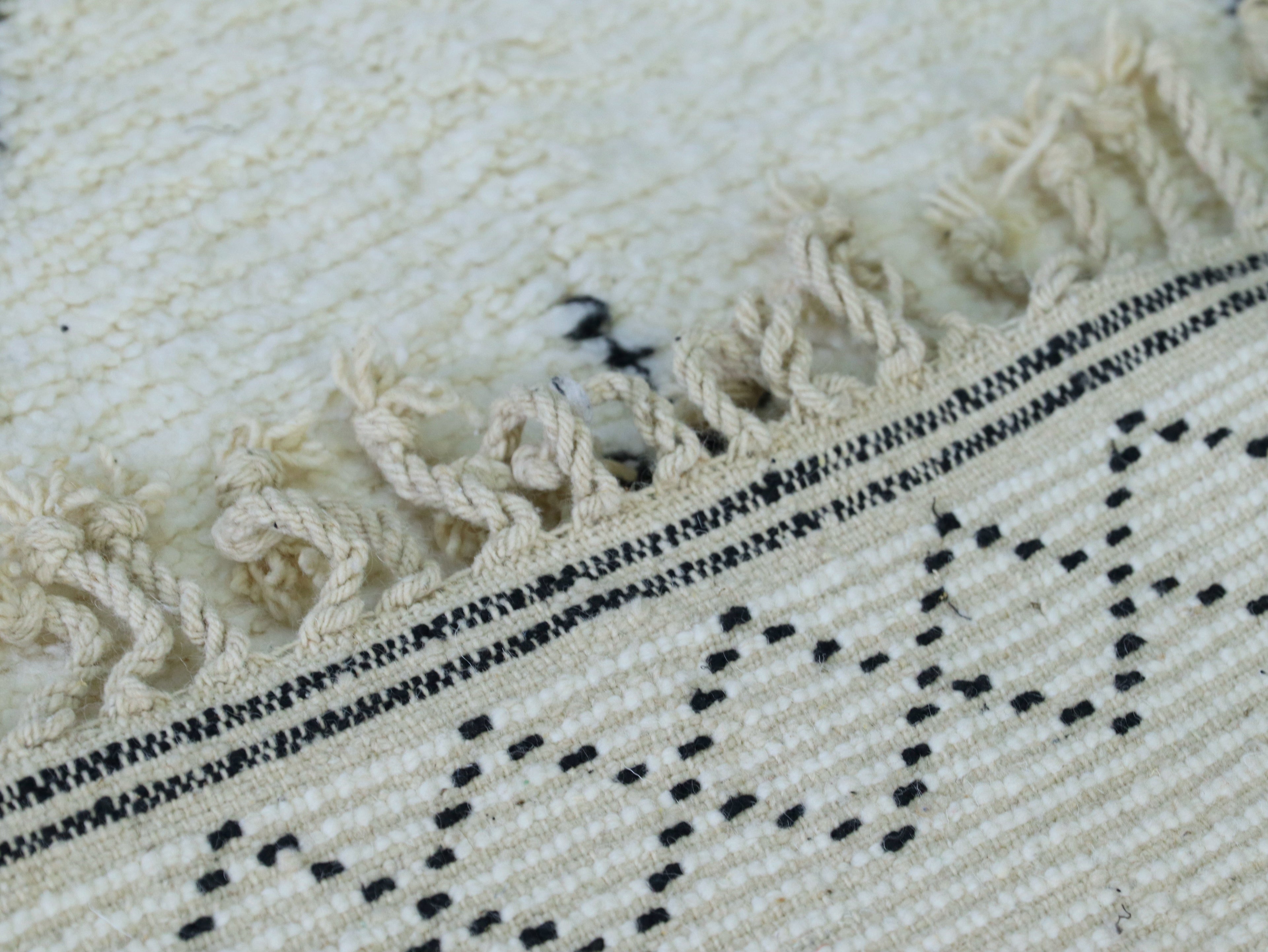 Beni ourain  moroccan rug 7x10 ft - A24