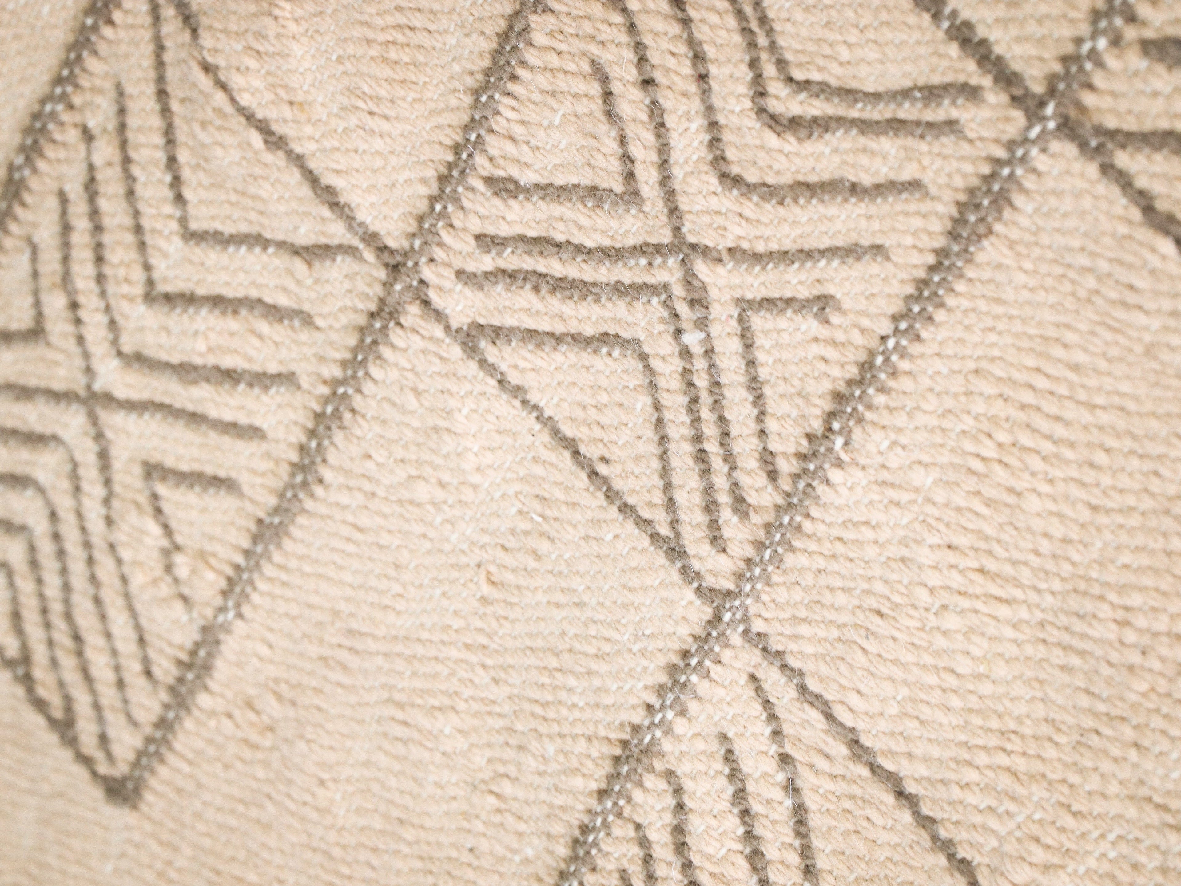 Handmade Moroccan Wool Rug - Beige Minimalist Geometric Pattern - Bohemian Decor 7x10 - J2